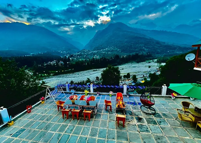 Hotel Hollywood Manali - Scenic River & Mountain View With Premium Rooms